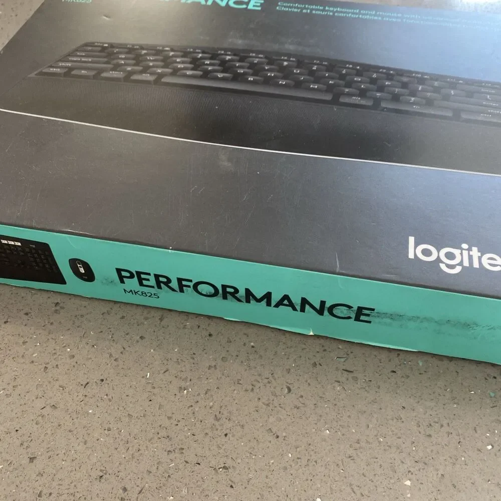 Logitech MK825 Performance Wireless Keyboard (K850) and Mouse (M585) Combo